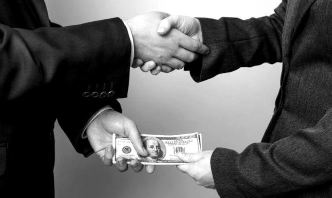 “Alcahuete, ese héroe nacional” – El Bosnio y sus #ReflexionesFiscales